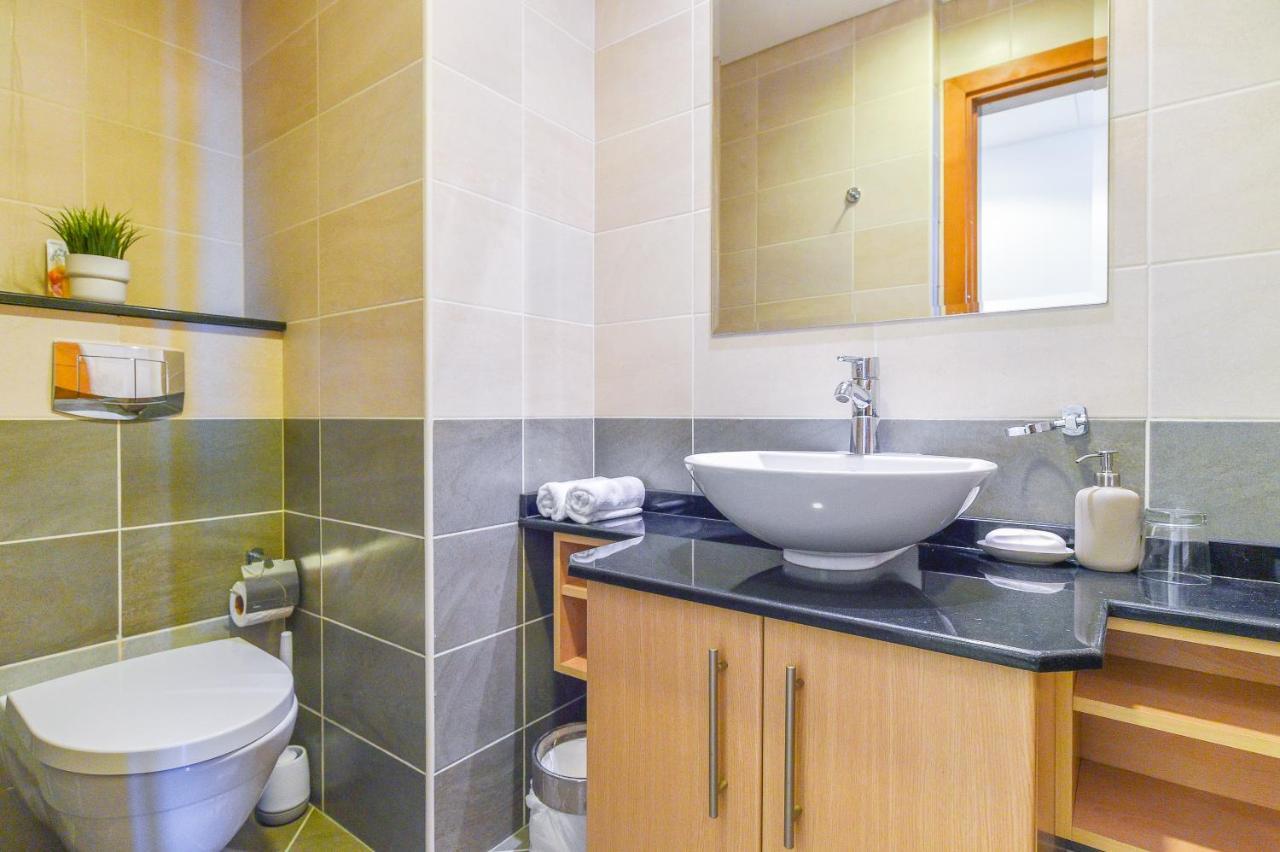 Scenic High Floor 1Br At Ocean Heights, Dubai Marina By Maxx Value Homes Exteriör bild
